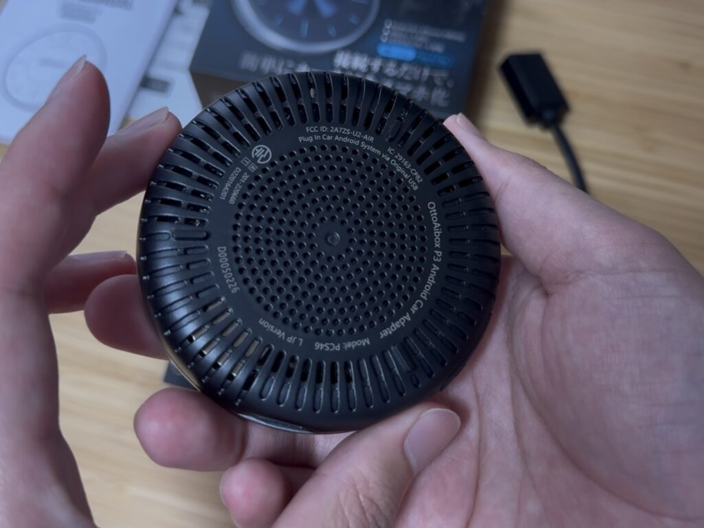 Ottocast P3背面